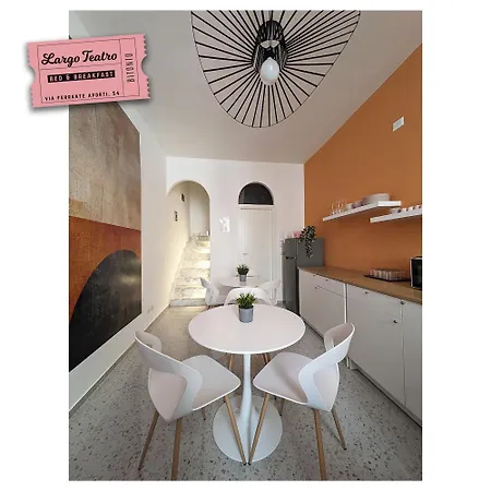 Largo Teatro לינה וארוחת בוקר ביטונטו